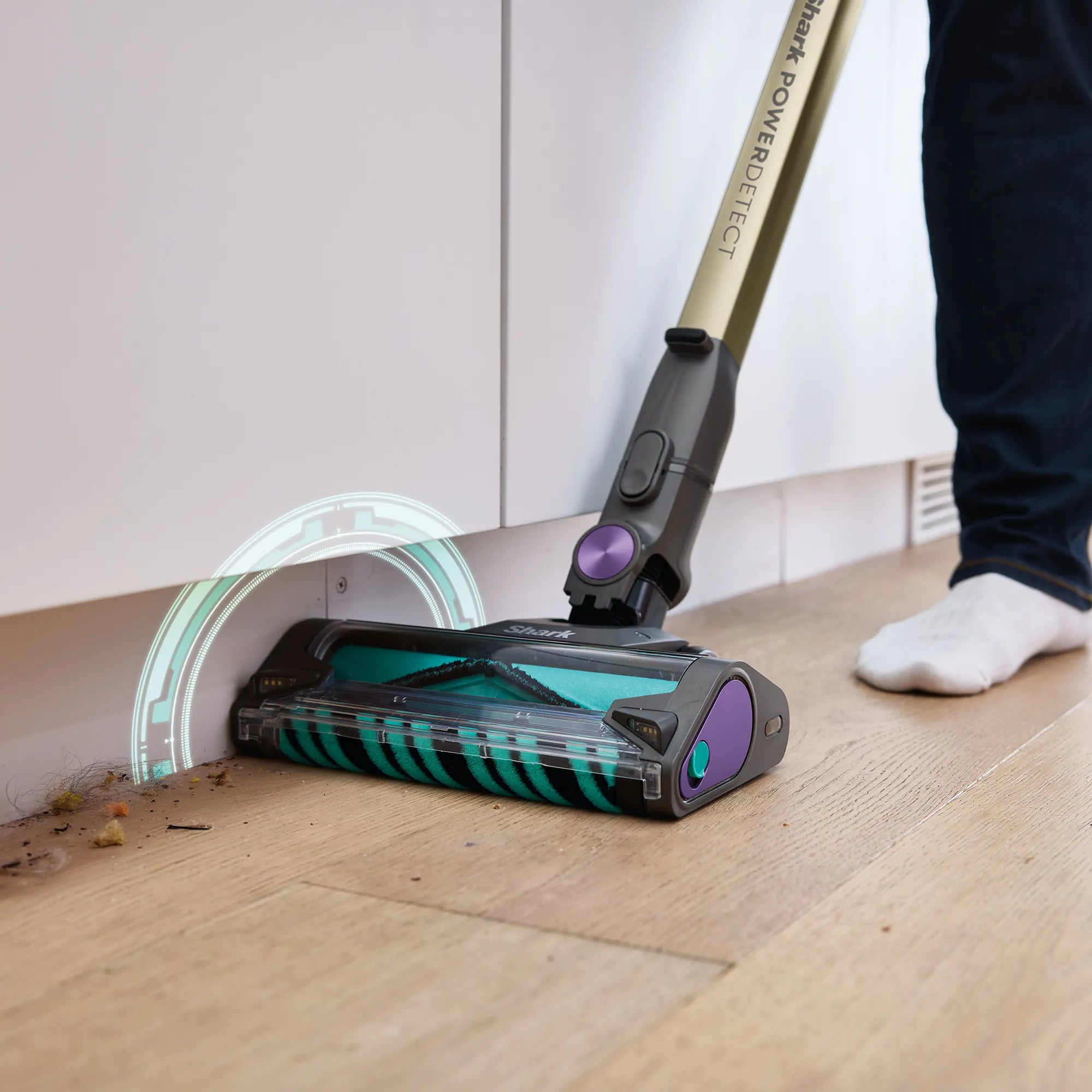 Shark Cordless PowerDetect Clean &amp; Empty System