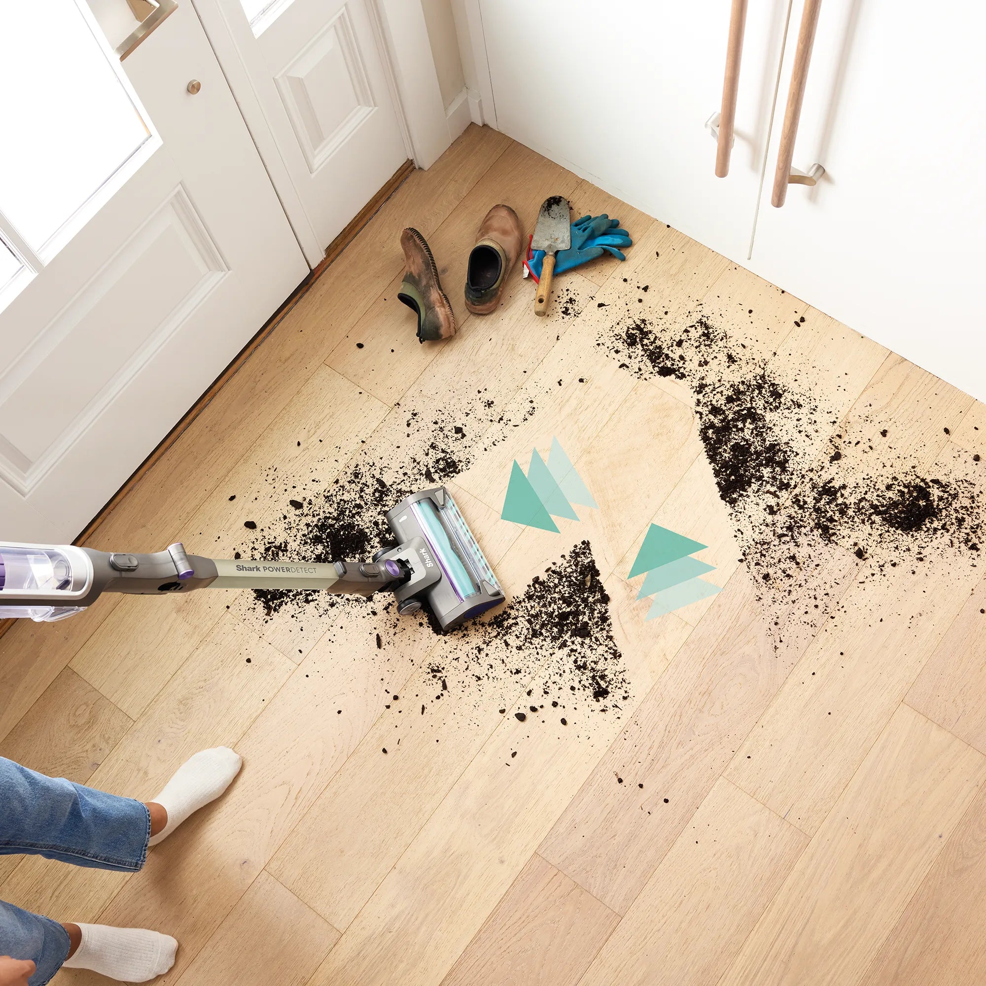Shark Cordless PowerDetect Clean &amp; Empty System