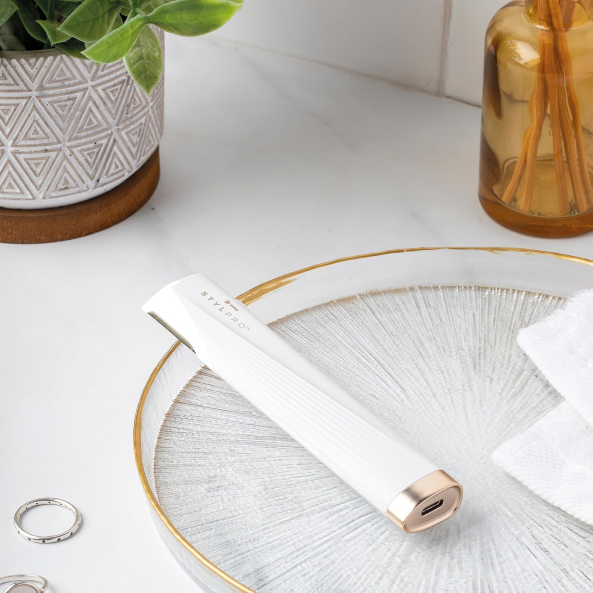 StylPro 2-In-1 Light Up Sonic Dermaplane &amp; Trimmer